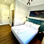 ベッド・アンド・ブレックファスト Relax And Explore And
