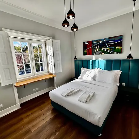Relax And Explore And Bed & Breakfast