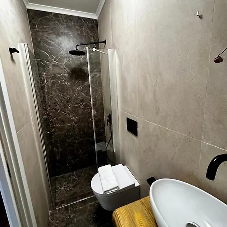 Relax And Explore And * Lisbon