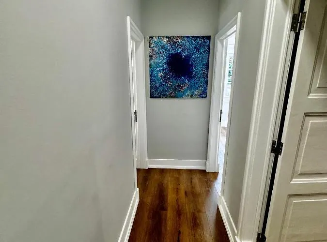 Relax And Explore And ベッド・アンド・ブレックファスト