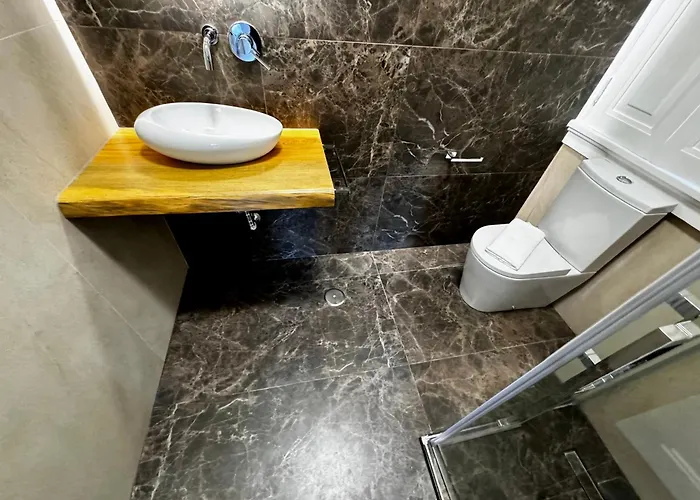 Relax And Explore And リスボン