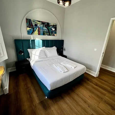 Relax And Explore And Bed & Breakfast Lissabon