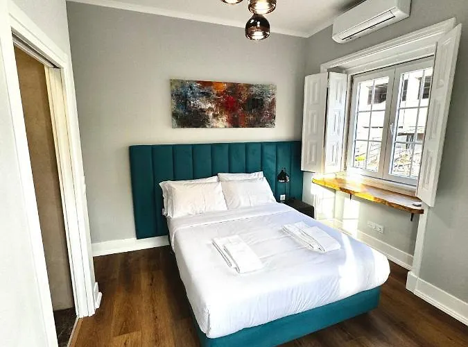 Bed & Breakfast Relax And Explore And Lissabon