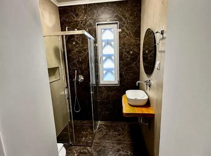 Relax And Explore And * Lisboa