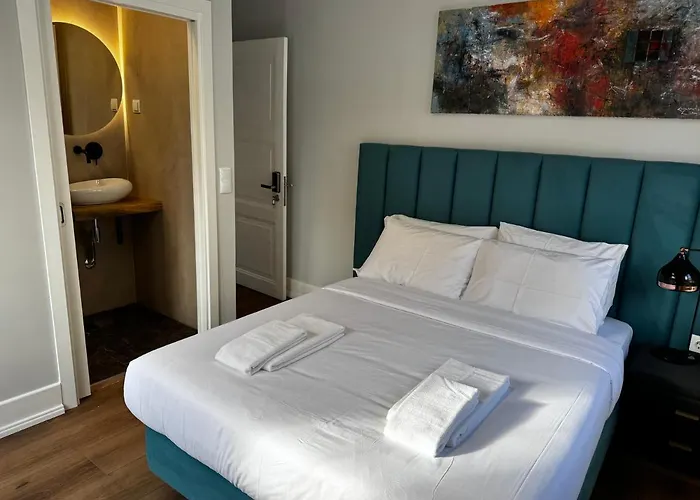 Relax And Explore And * Lisboa