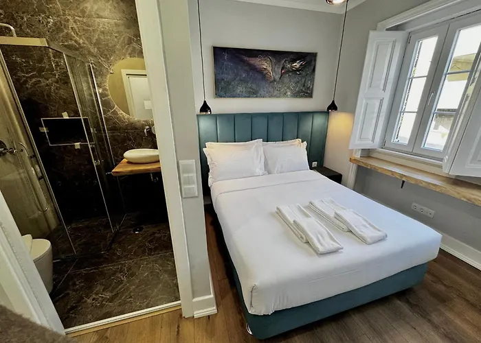 Bed & Breakfast Relax And Explore And *