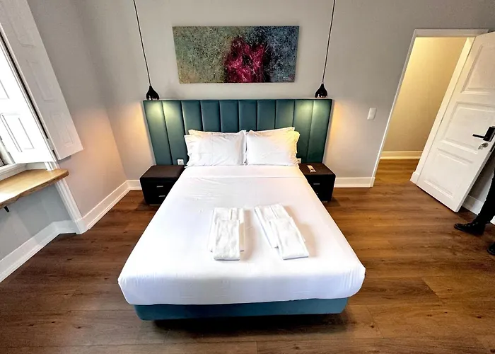 Relax And Explore And * Lisboa